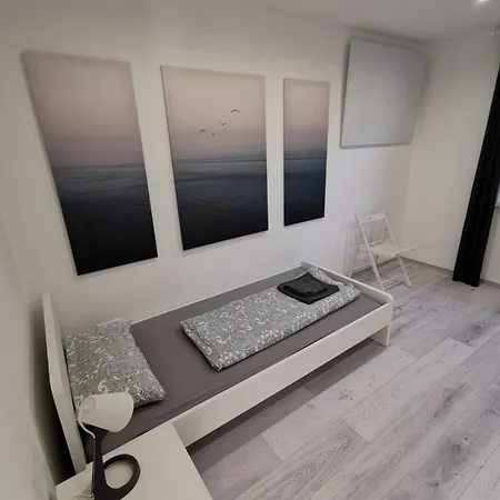 Apartment Oberschwaben - Stelzenhaus Im Naturparadies Mit Mehreren In *