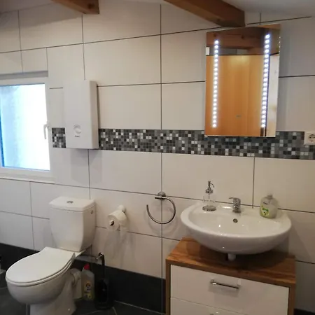 Apartment Oberschwaben - Stelzenhaus Im Naturparadies Mit Mehreren In Bad Schussenried